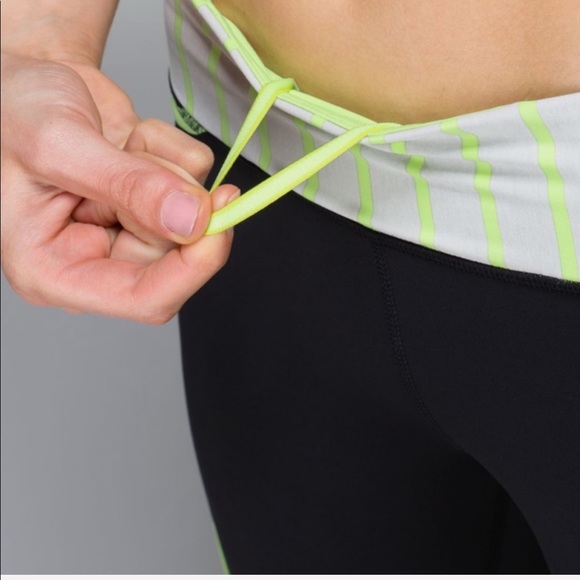 Lululemon Run: Pace Crop black mint reflective - Picture 6 of 8